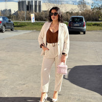 Tailleur in velluto leggero