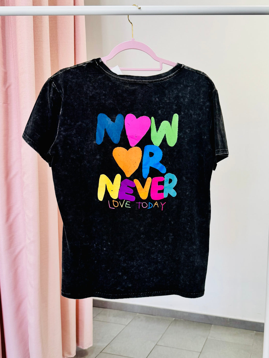 T-shirt LOVE grigio scuro