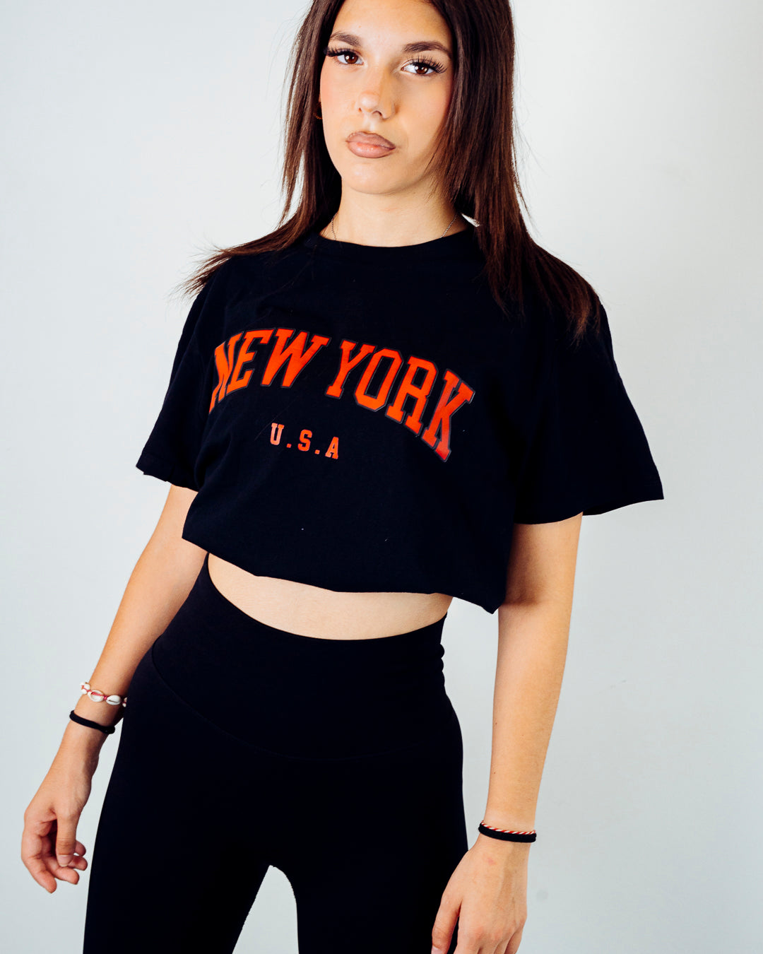 T-shirt NEW YORK nera scritta rossa