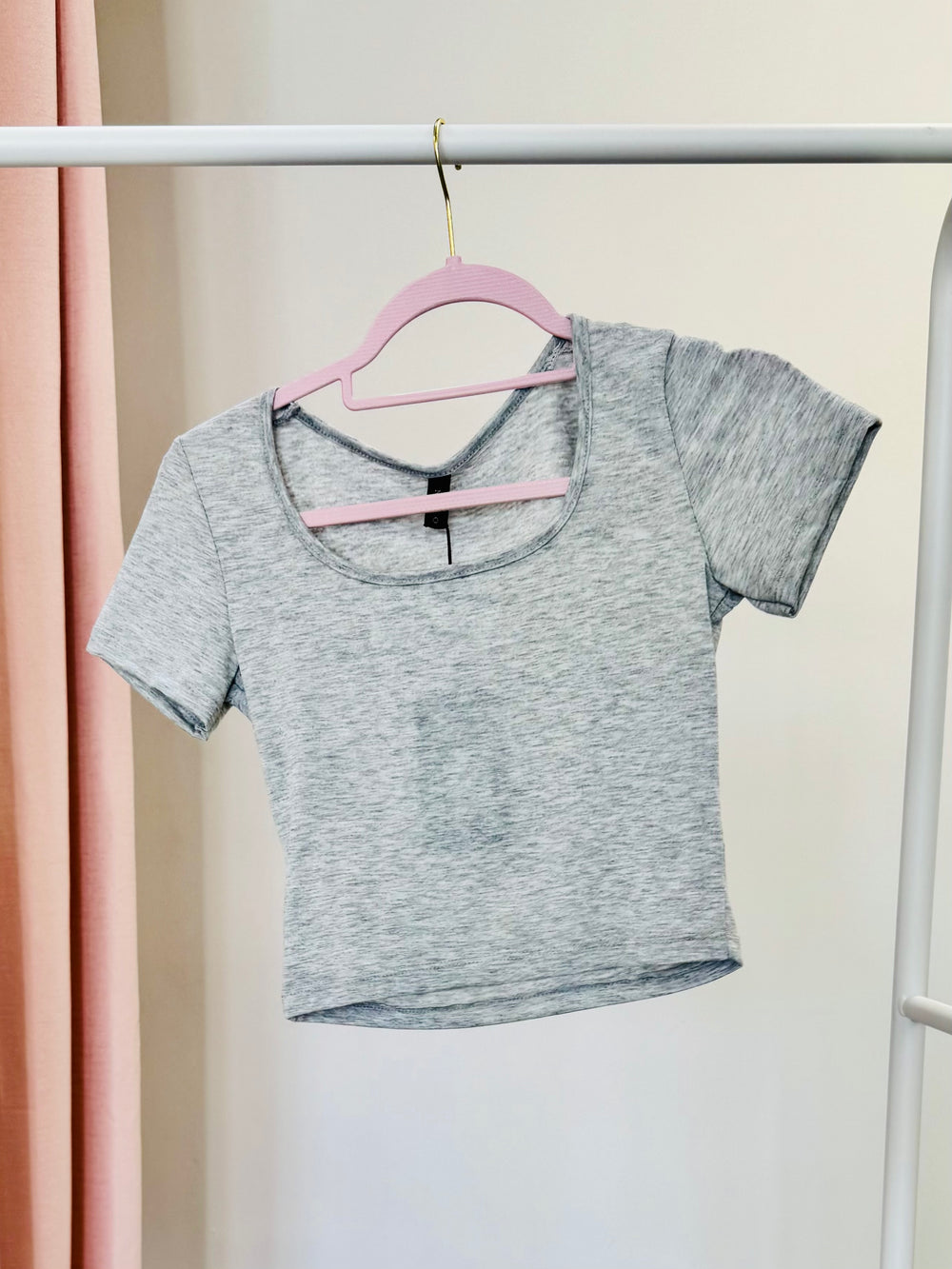 T-shirt crop grigia