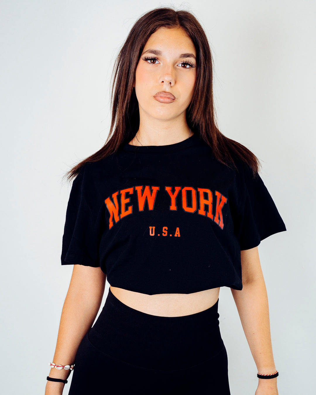 T-shirt NEW YORK nera scritta rossa